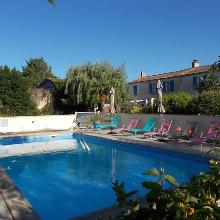 Le Clos Des Palmiers Saint-Ouen-d'Aunis Luaran gambar
