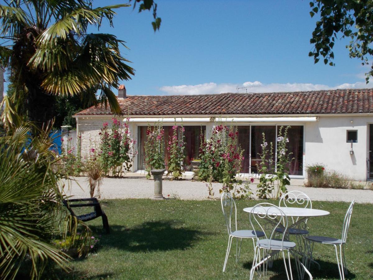 Le Clos Des Palmiers Saint-Ouen-d'Aunis Luaran gambar